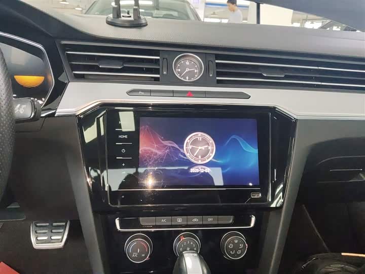 Фото 13 - Volkswagen Magotan