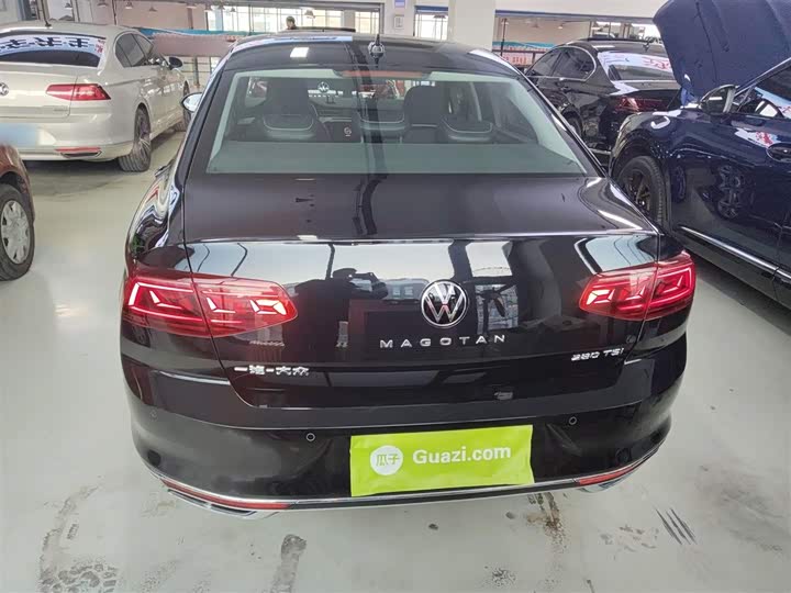 Фото 6 - Volkswagen Magotan