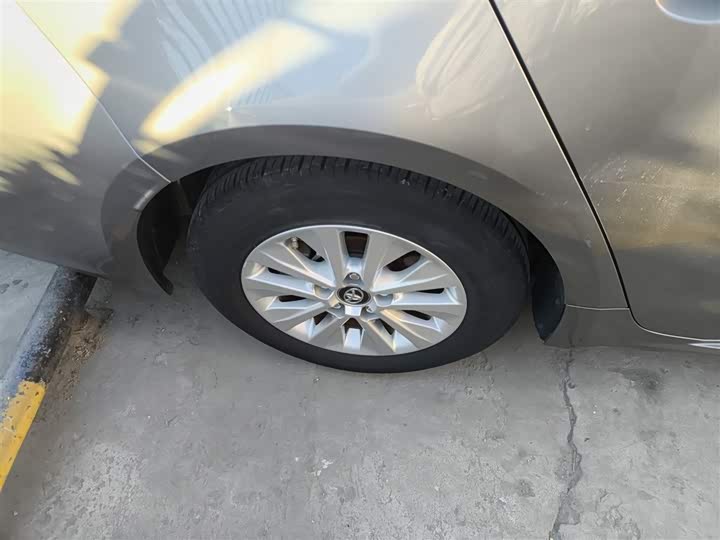 Фото 26 - Toyota Corolla