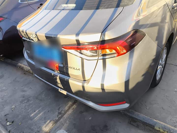 Фото 6 - Toyota Corolla