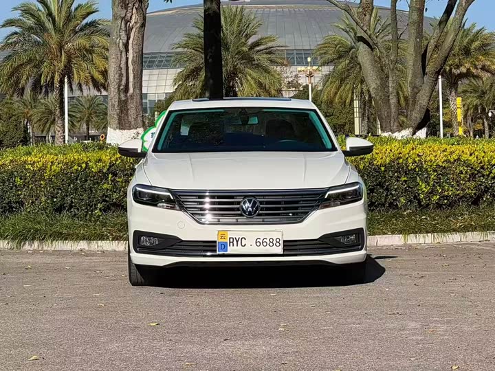 Фото 1 - Volkswagen Lavida