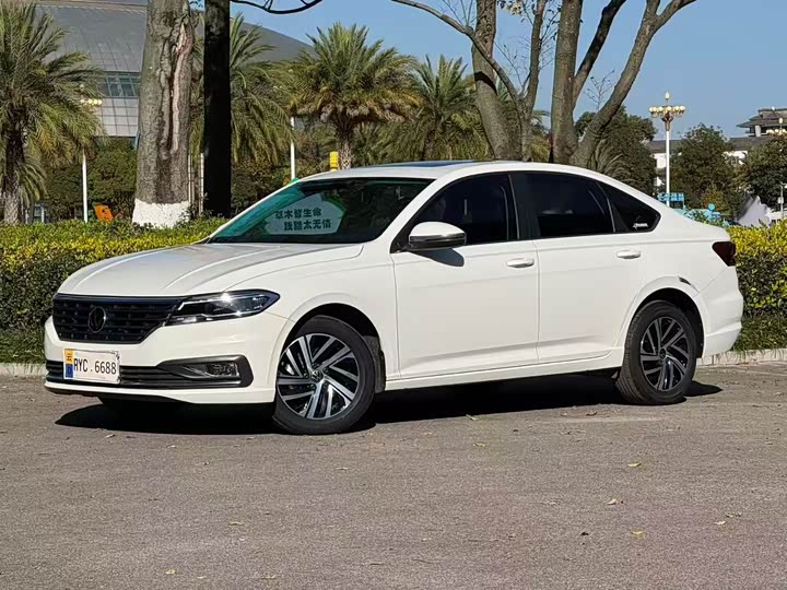 Фото 3 - Volkswagen Lavida