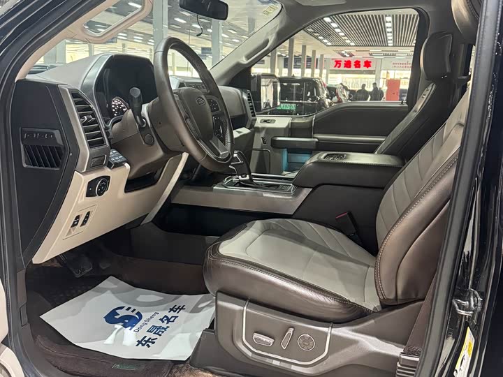 Фото 4 - Ford F-150 Raptor