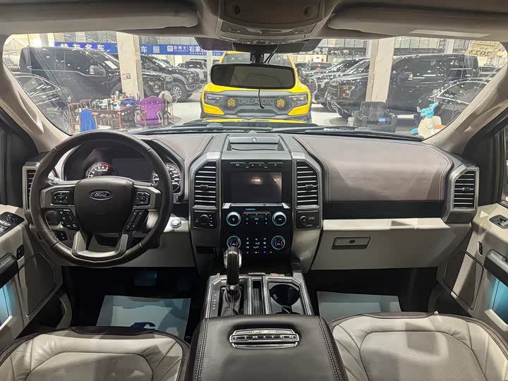 Фото 6 - Ford F-150 Raptor