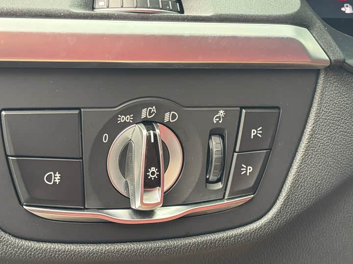 Фото 16 - BMW X4