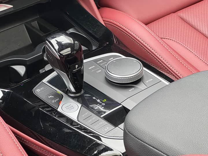 Фото 21 - BMW X4