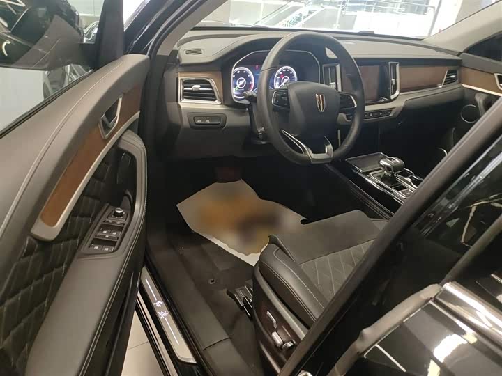 Фото 16 - Hongqi HS7