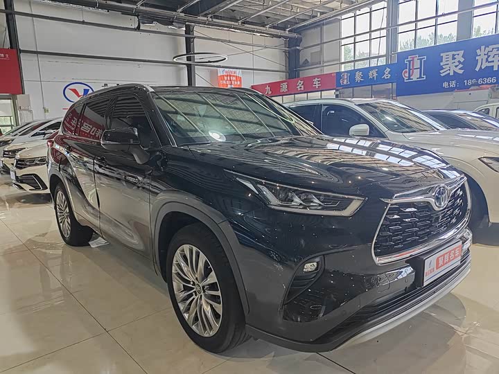 Фото 3 - Toyota Highlander