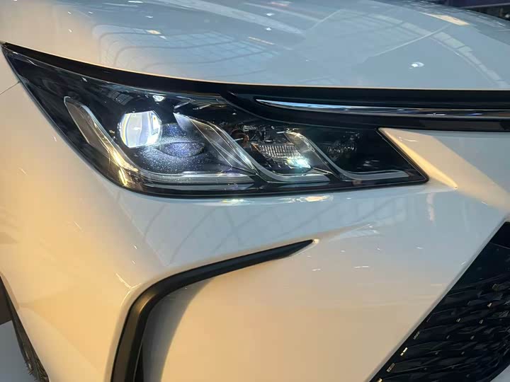 Фото 4 - Toyota Corolla