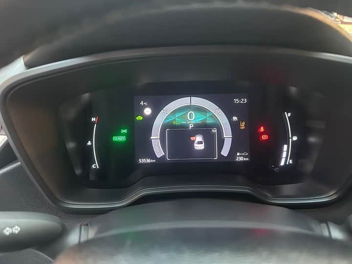 Фото 9 - Toyota Corolla