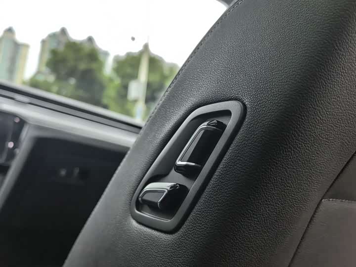 Фото 15 - Volkswagen Magotan