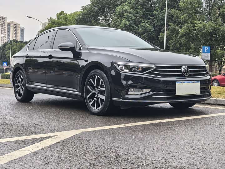 Фото 3 - Volkswagen Magotan