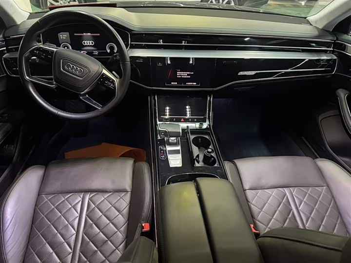 Фото 13 - Audi A8 Hybrid