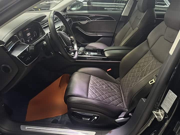 Фото 15 - Audi A8 Hybrid