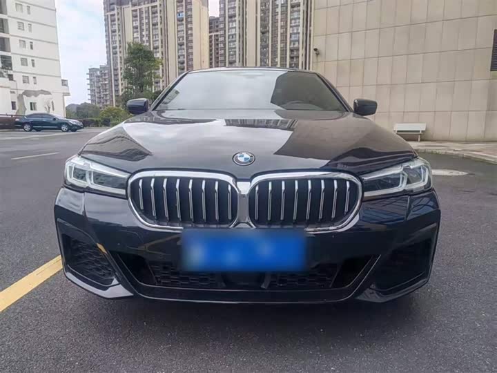 Фото 3 - BMW 5 Series