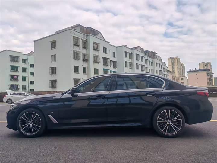Фото 5 - BMW 5 Series