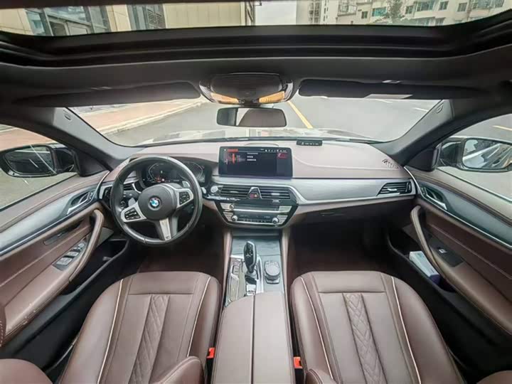 Фото 8 - BMW 5 Series