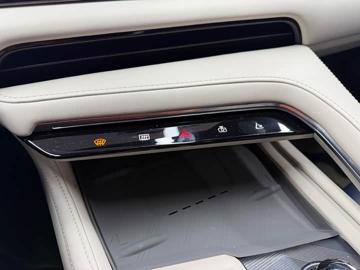 Фото 17 - Zeekr 001