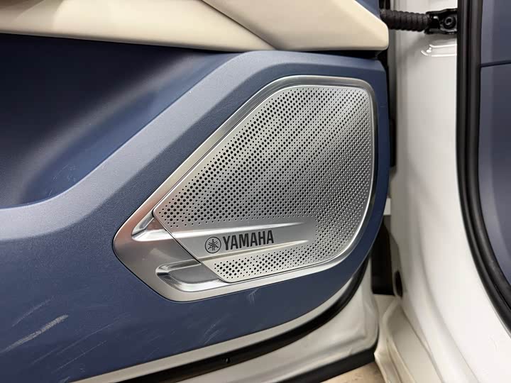 Фото 19 - Zeekr 001