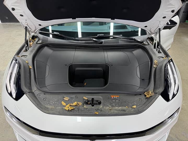 Фото 25 - Zeekr 001