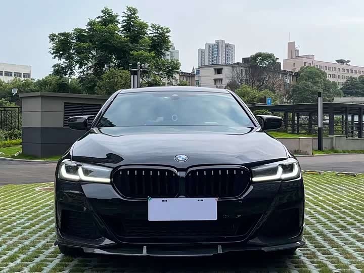 Фото 2 - BMW 5 Series