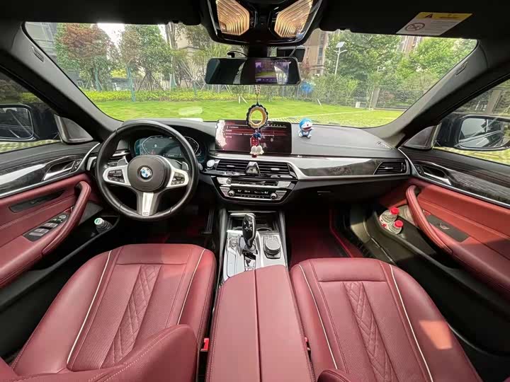 Фото 5 - BMW 5 Series