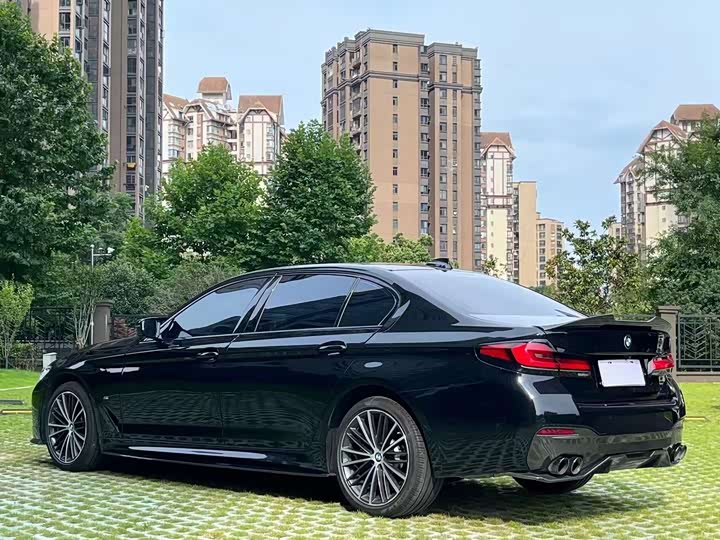 Фото 9 - BMW 5 Series