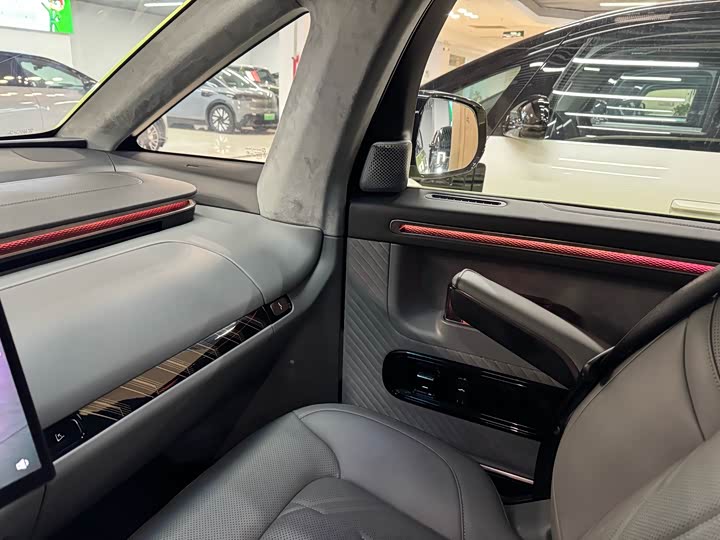 Фото 10 - Zeekr Mix