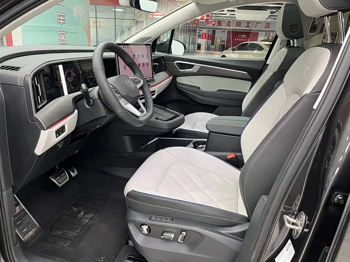 Фото 11 - Volkswagen Talagon