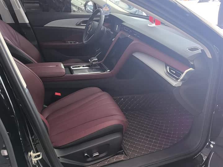 Фото 8 - Hongqi H5