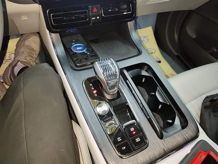 Фото 14 - GAC Trumpchi GS8