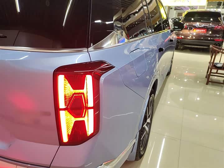 Фото 8 - GAC Trumpchi GS8