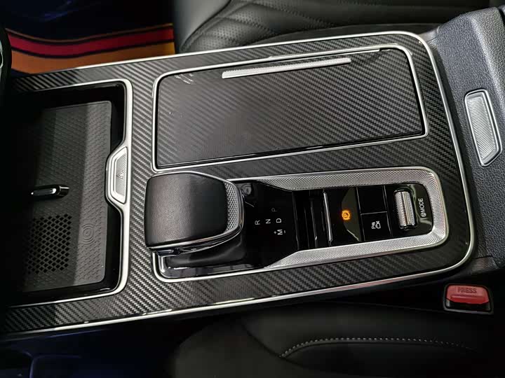 Фото 5 - Hongqi HS5