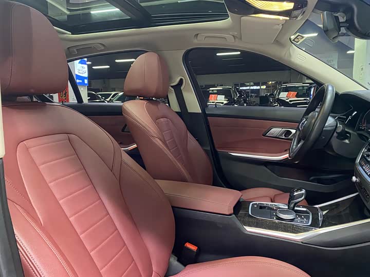 Фото 13 - BMW 3 Series