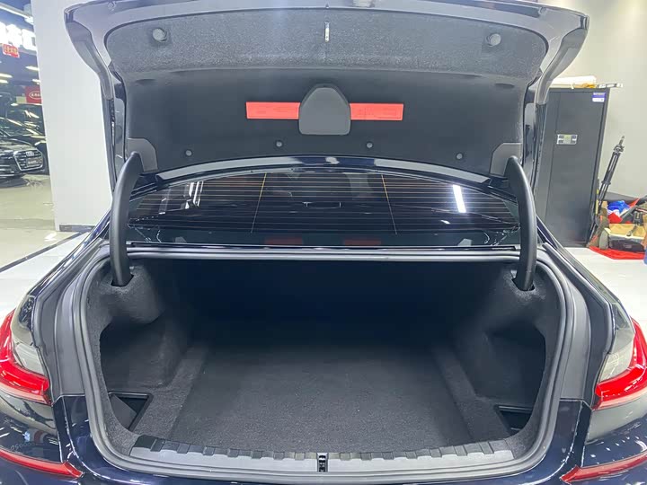 Фото 18 - BMW 3 Series