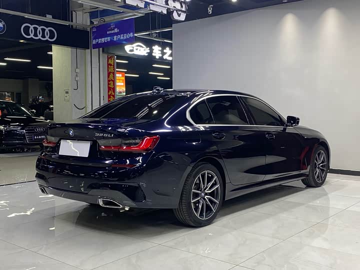 Фото 22 - BMW 3 Series