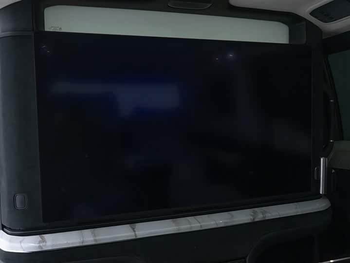 Фото 23 - Zeekr 009