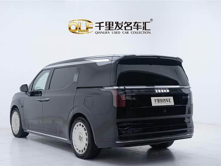Фото 4 - Zeekr 009