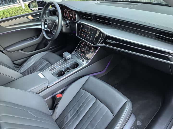 Фото 33 - Audi A7