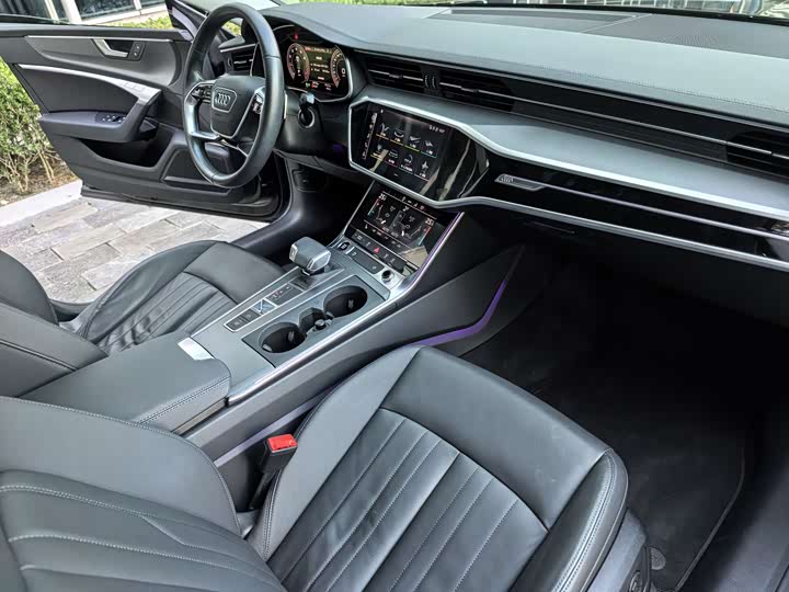 Фото 45 - Audi A7
