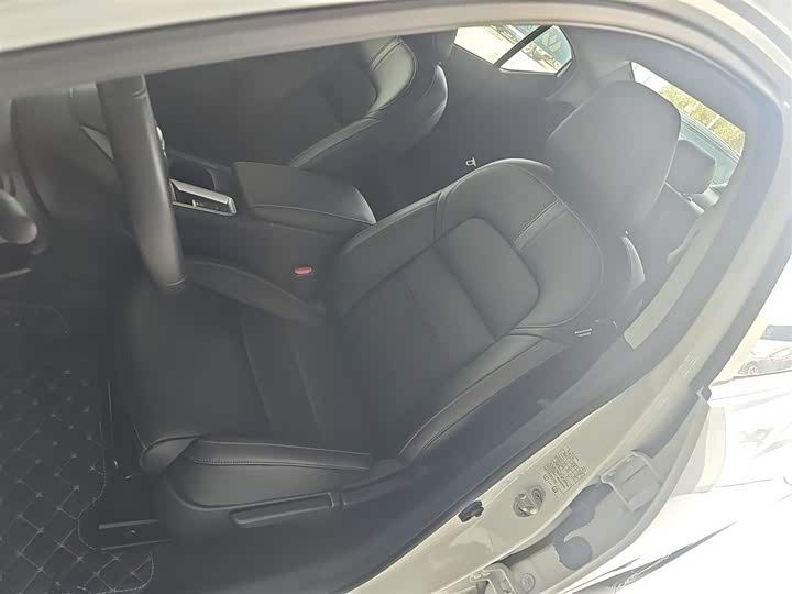 Фото 14 - Nissan Sylphy