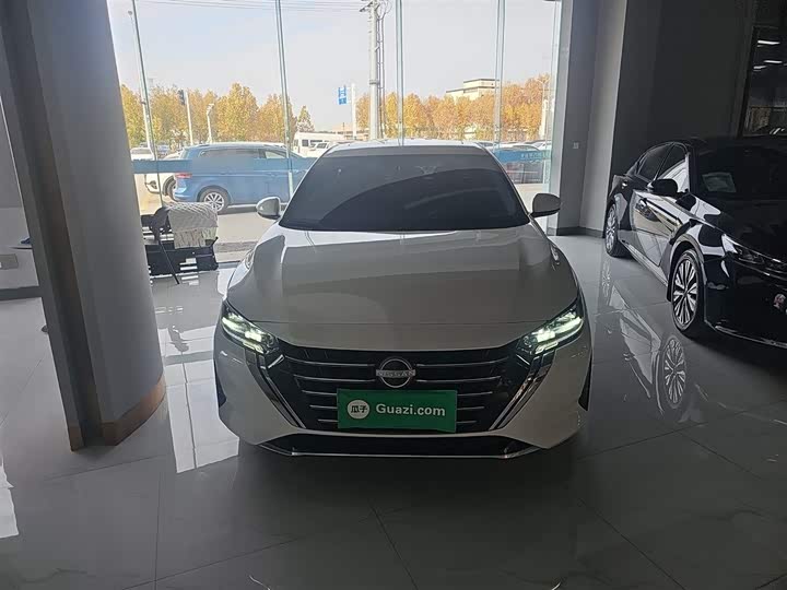 Фото 2 - Nissan Sylphy