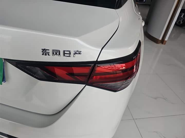 Фото 7 - Nissan Sylphy