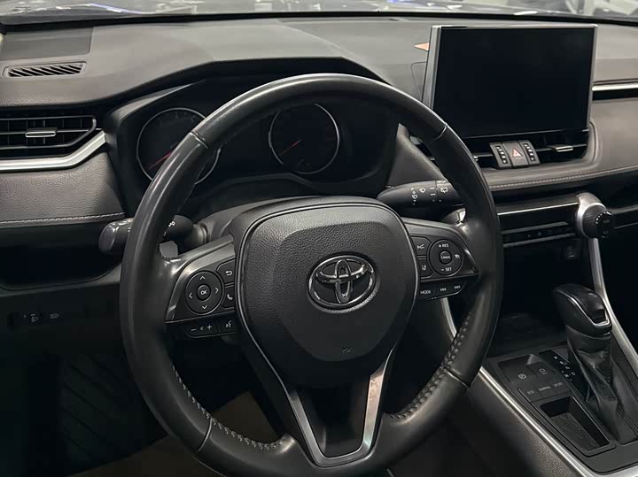 Фото 15 - Toyota Wildlander