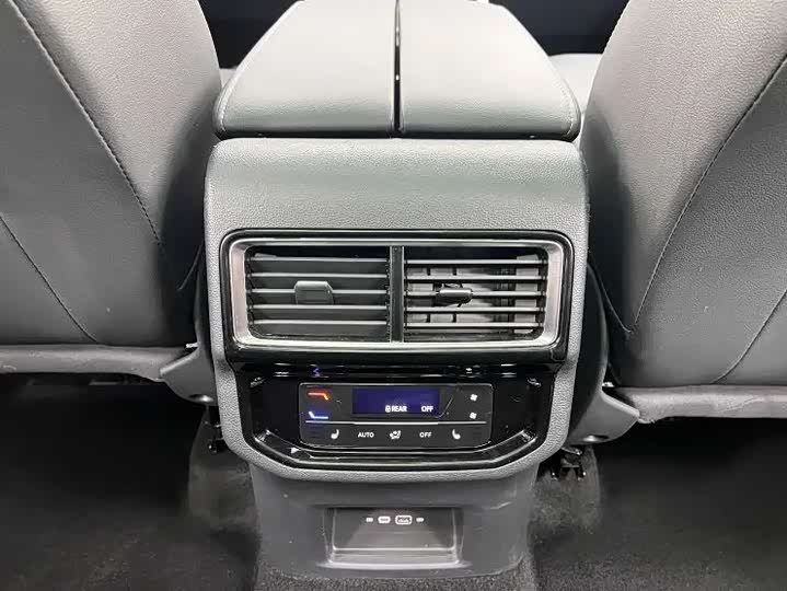 Фото 14 - Volkswagen Teramont Pro