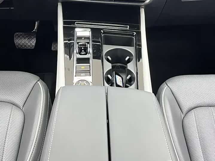 Фото 19 - Volkswagen Teramont Pro