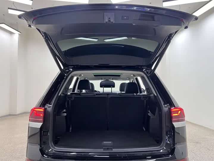 Фото 28 - Volkswagen Teramont Pro