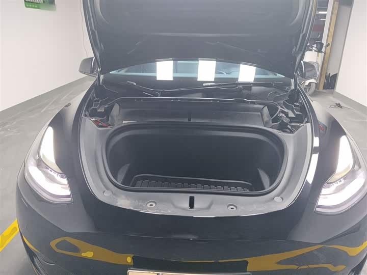 Фото 20 - Tesla Model Y