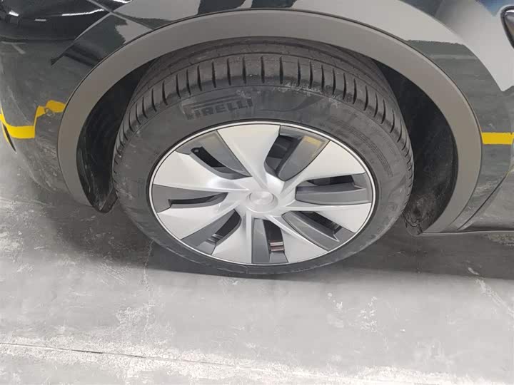 Фото 23 - Tesla Model Y