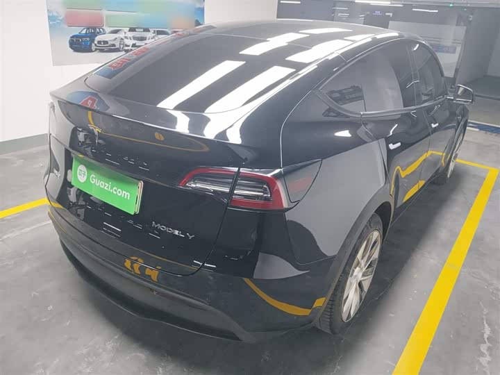 Фото 7 - Tesla Model Y